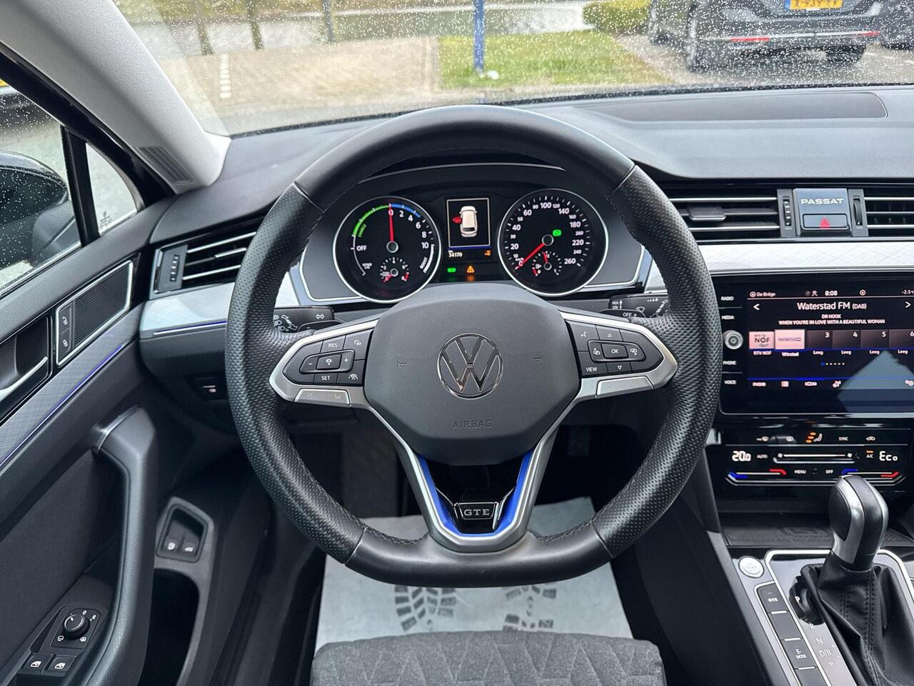 Volkswagen PASSAT Variant 1.4 TSI PHEV GTE Business | Elec. Klep | LED | App Connect | Trekhaak | SOH 94% |