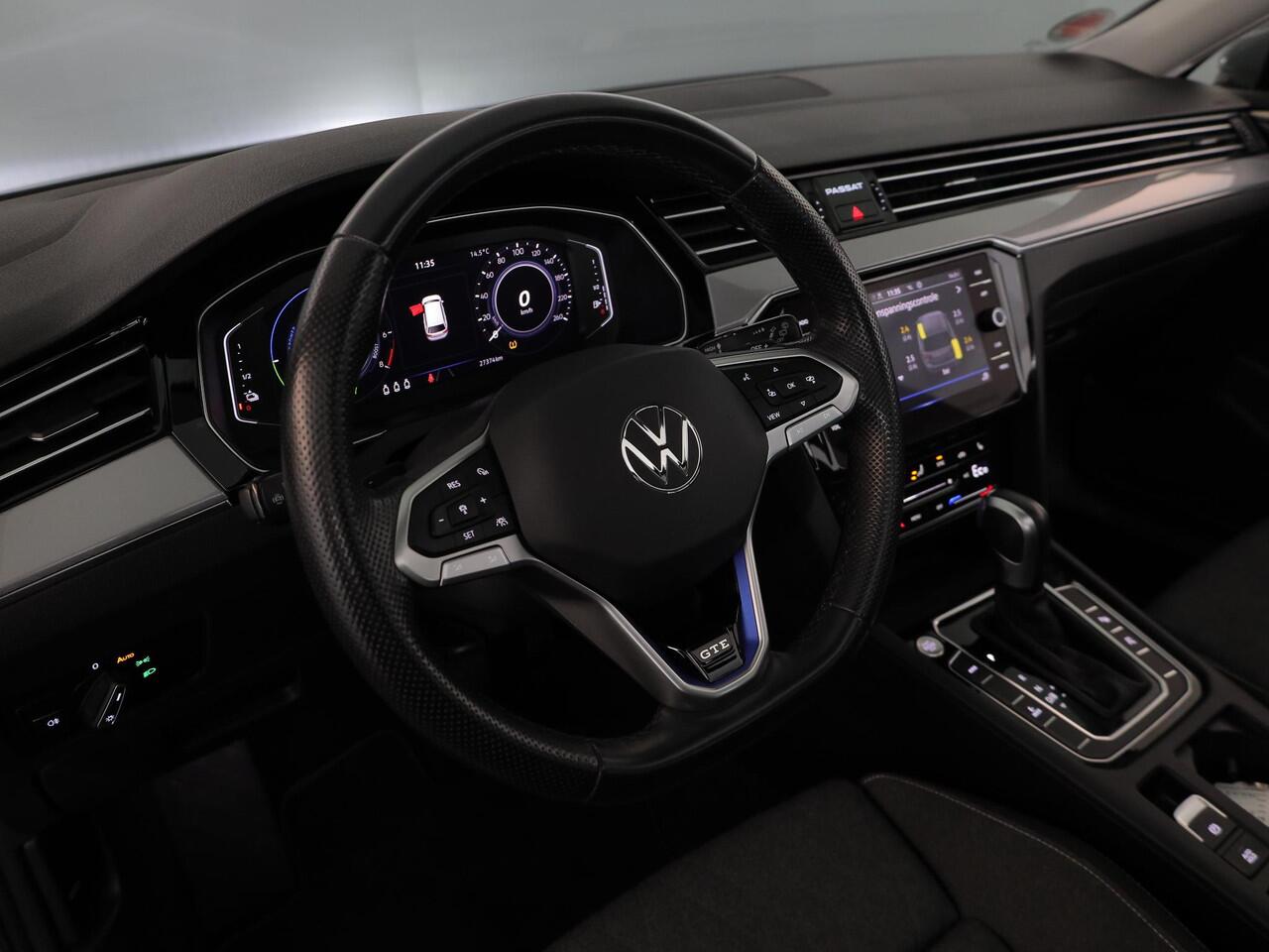 Volkswagen PASSAT 1.4 TSI PHEV GTE Business 218 pk Automaat (DSG) | Navigatie | Panoramadak | Parkeersensoren (Park assist) | Rondomzicht camera | Stoelverwarming v/a |