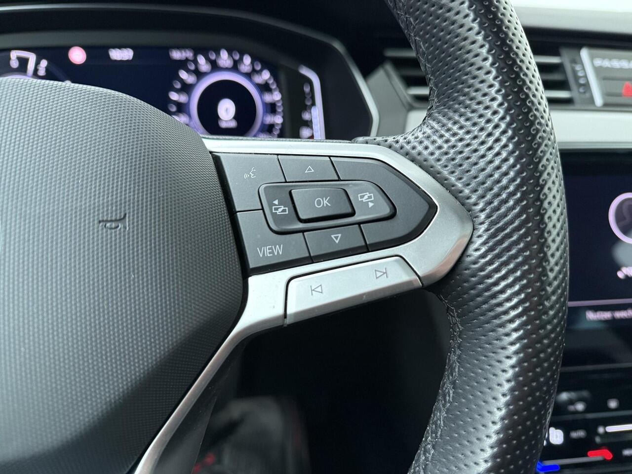 Volkswagen PASSAT Variant 1.4 TSI PHEV GTE Business | 218 PK | SoH 91% | Trekhaak | Panoramadak | Achterklep Easy Open | 360 graden camera (Area View) |