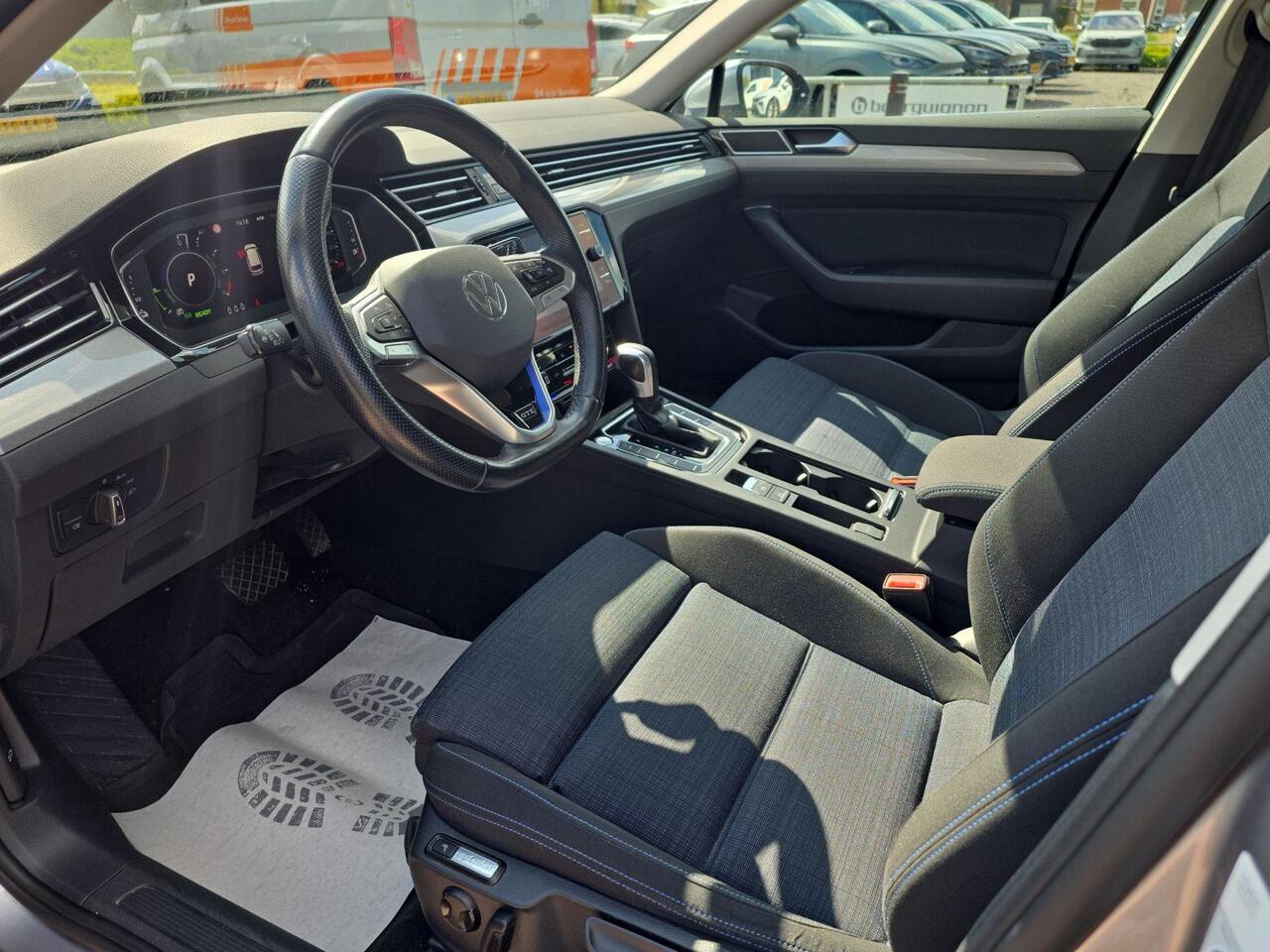 Volkswagen PASSAT Variant 1.4 TSI PHEV GTE Business | Trekhaak | A.Camera | Winterpakket | 2018Pk |