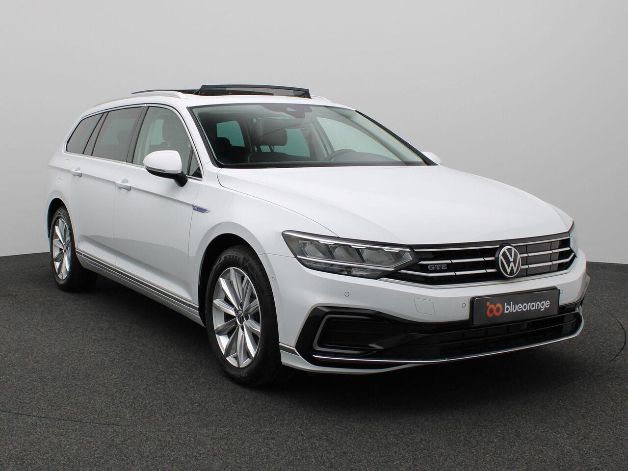 Volkswagen PASSAT Variant 1.4 TSI PHEV GTE Business 218PK DSG Pano-Schuifdak, Adaptieve Cruise Controle, 360gr. Camera, Elektr. Achterklep, Digital Cockpit, Stoelverwarming, Keyless, 17" LM Velgen
