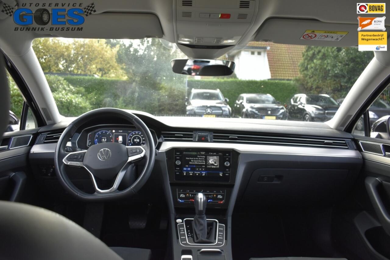 Volkswagen PASSAT high/stoelvrw/clima/carplay