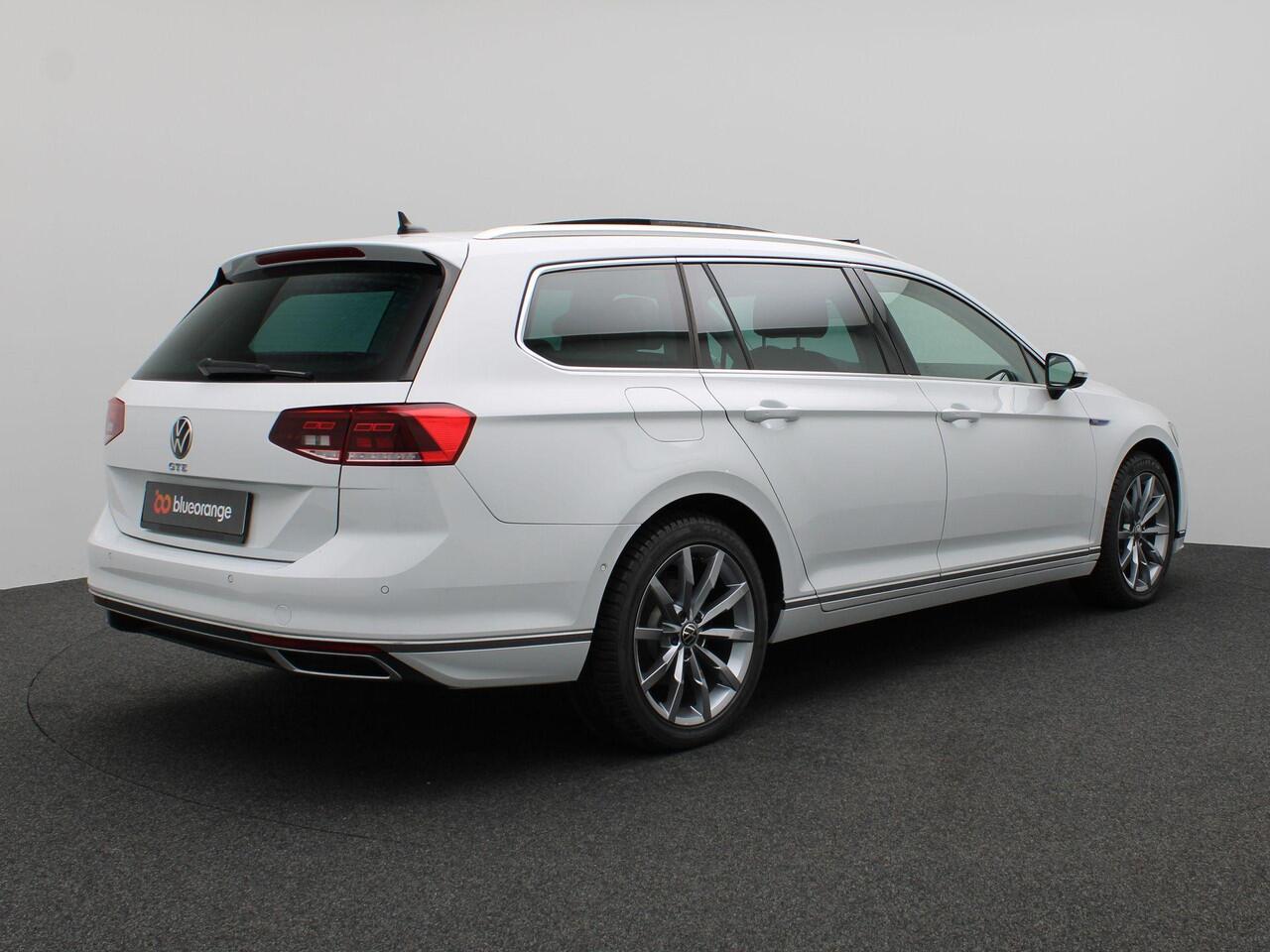 Volkswagen PASSAT Variant 1.4 TSI PHEV GTE Business 218PK DSG 360gr. Camera, Elektr. Achterklep, Digital Cockpit, Stoelverwarming, Keyless, 18" LM Velgen, Pano-Schuifdak, Adaptive cruise control