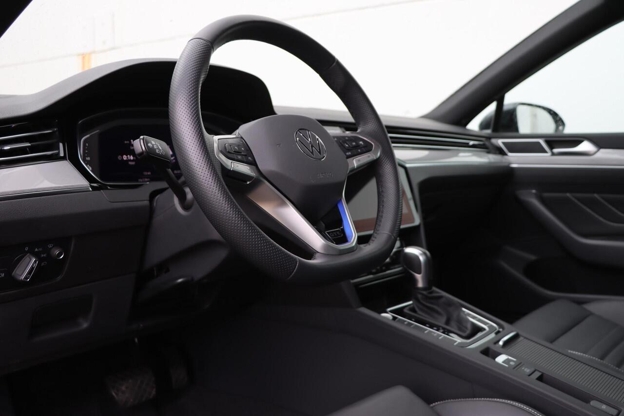 Volkswagen PASSAT Variant 1.4 TSI PHEV GTE Business DSG 218pk | PANO | Leder | Ergo | Camera | CarPlay