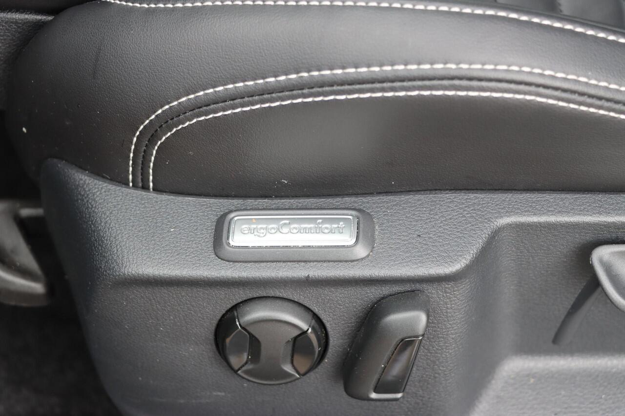 Volkswagen PASSAT Variant 1.4 TSI PHEV GTE Business DSG 218pk | PANO | Leder | Ergo | Camera | CarPlay