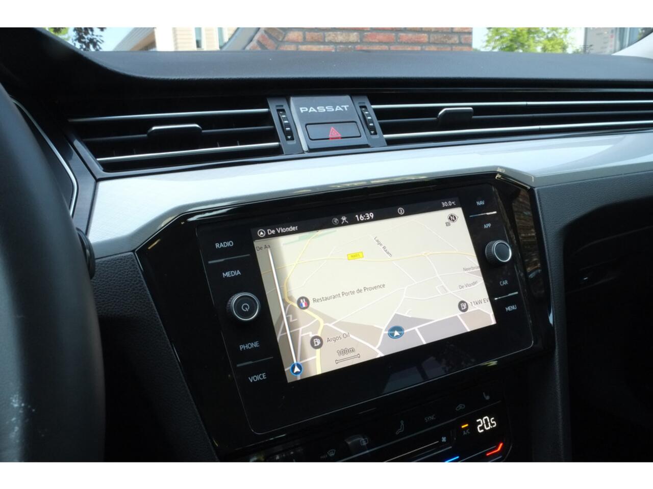 Volkswagen PASSAT Variant 2.0 TDI Business 150pk DSG