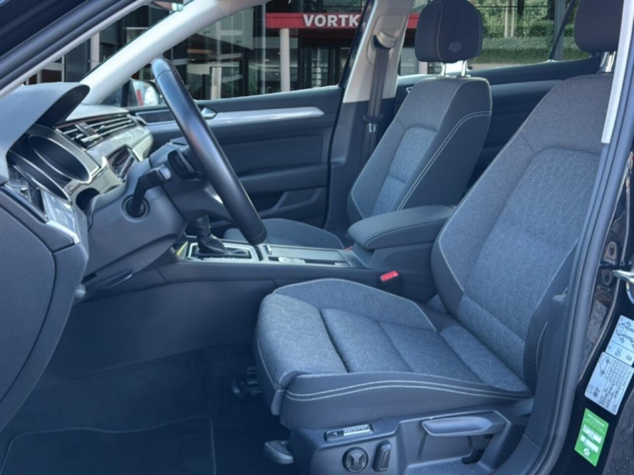 Volkswagen PASSAT 2.0 TDI DSG CAMERA/ACC/STOELVERW/NAVI