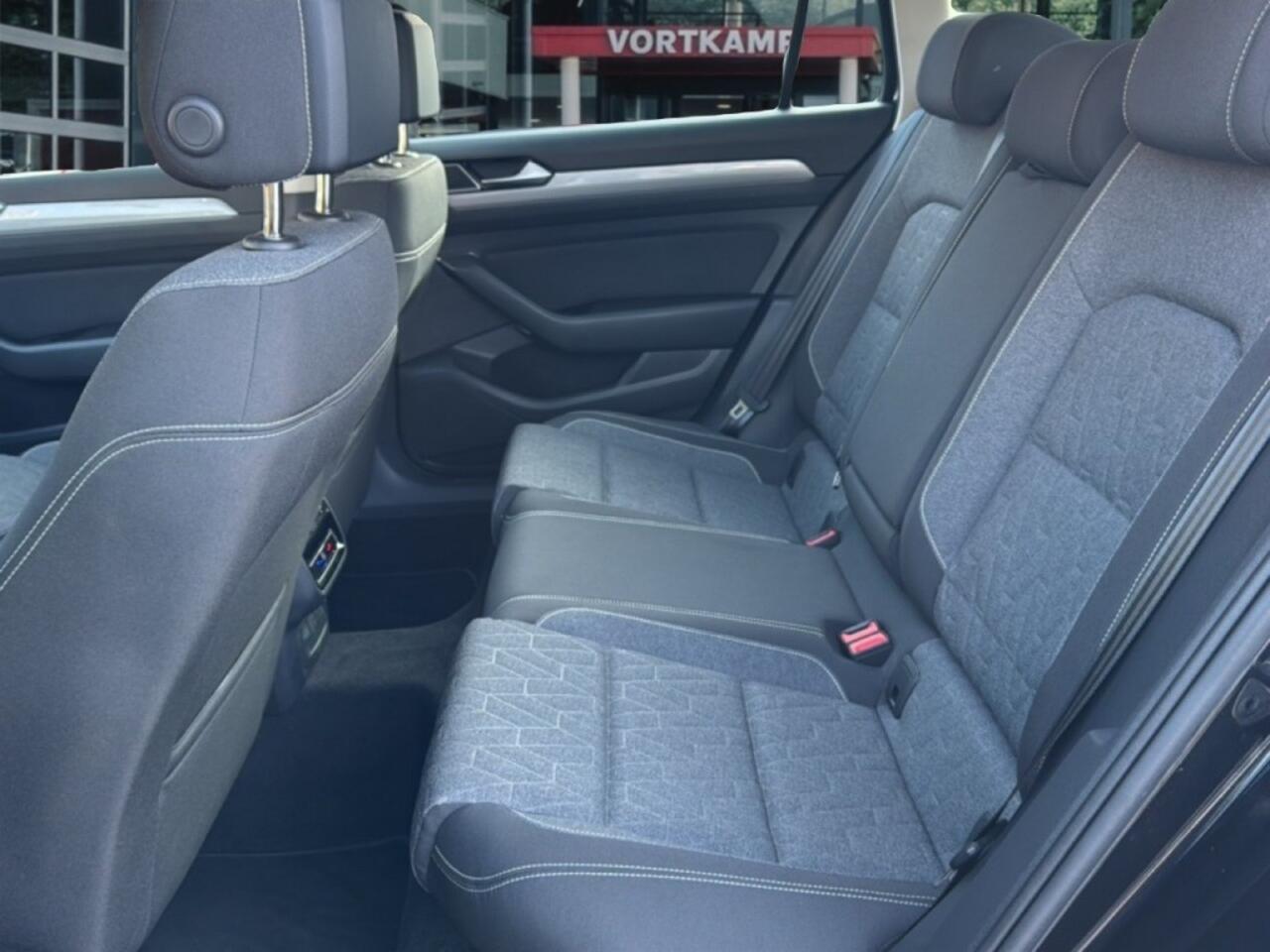 Volkswagen PASSAT 2.0 TDI DSG CAMERA/ACC/STOELVERW/NAVI