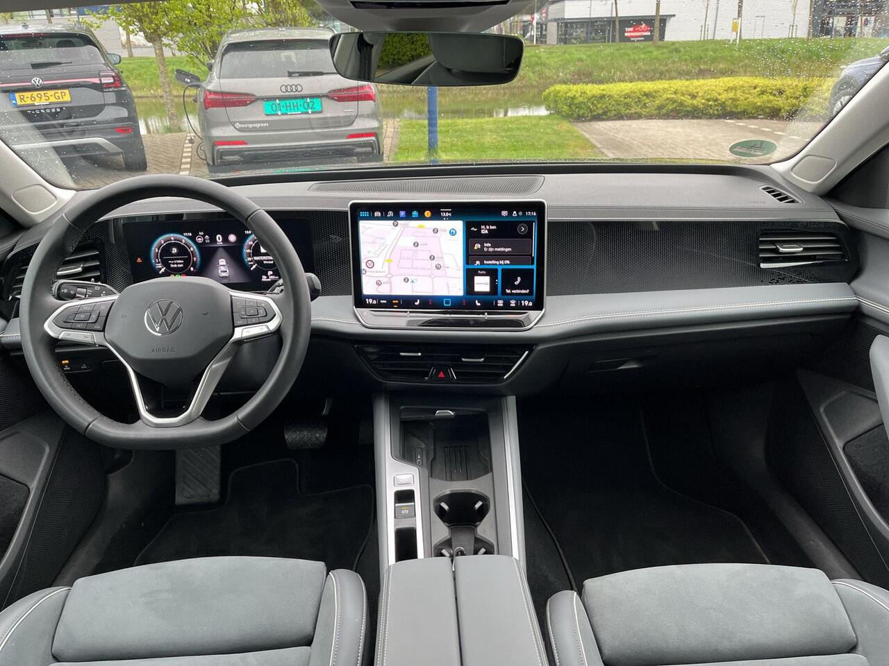 Volkswagen PASSAT Variant 1.5 eTSI Business | 150Pk | Trekhaak | ERGO Massage | ACC | Automaat |