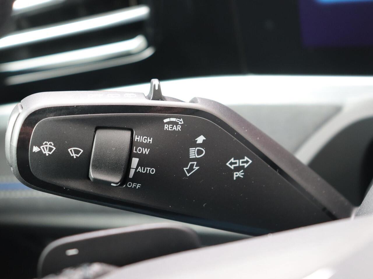 Volkswagen PASSAT Variant R-Line Business 1.5 110 kW / 150 pk eTSI Variant 7 versn. DSG | Black Style | Harman Kardon | Panoramadak | Area View | Discover Pro navigatie |