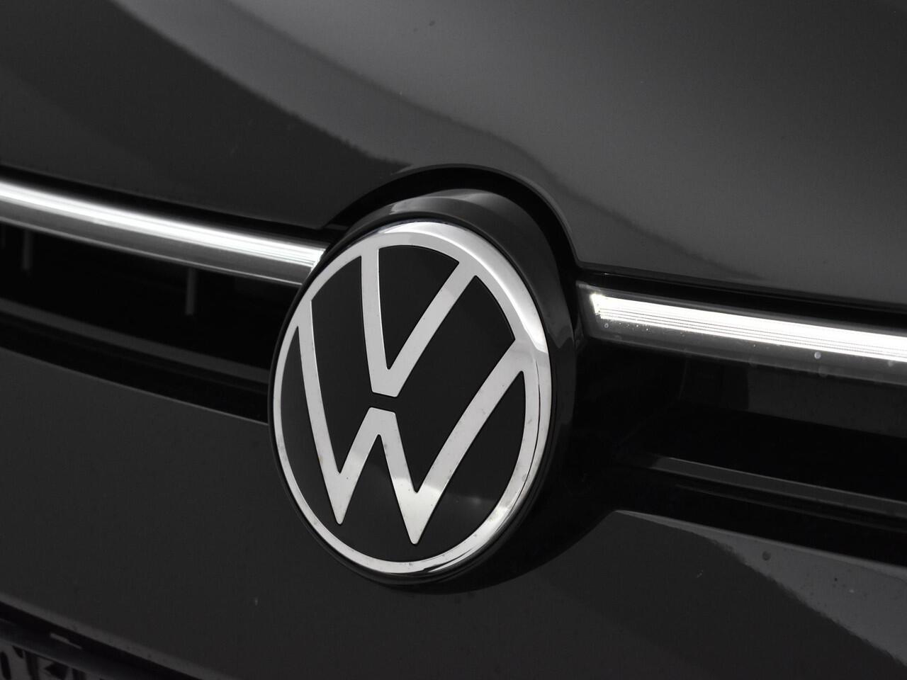 Volkswagen PASSAT Variant 1.5 eHybrid 272pk DSG R-Line Edition · Keyless · Massage · Camera · Elek. trekhaak · Elek. Achterklep · 18'' Inch · TOPDEAL