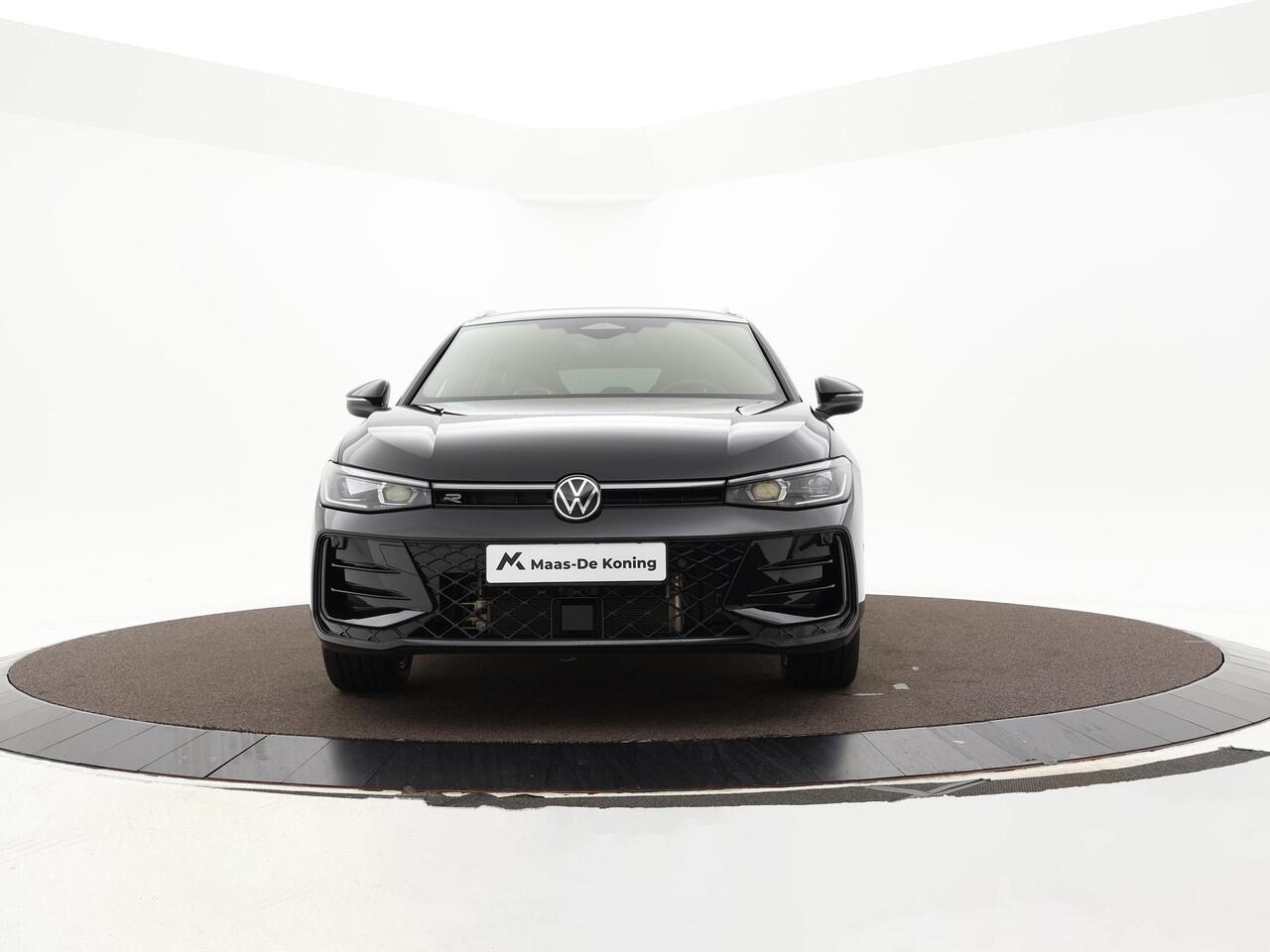 Volkswagen PASSAT Variant 1.5 eHybrid 272pk DSG R-Line Edition · Keyless · Massage · Camera · Elek. trekhaak · Elek. Achterklep · 18'' Inch · TOPDEAL