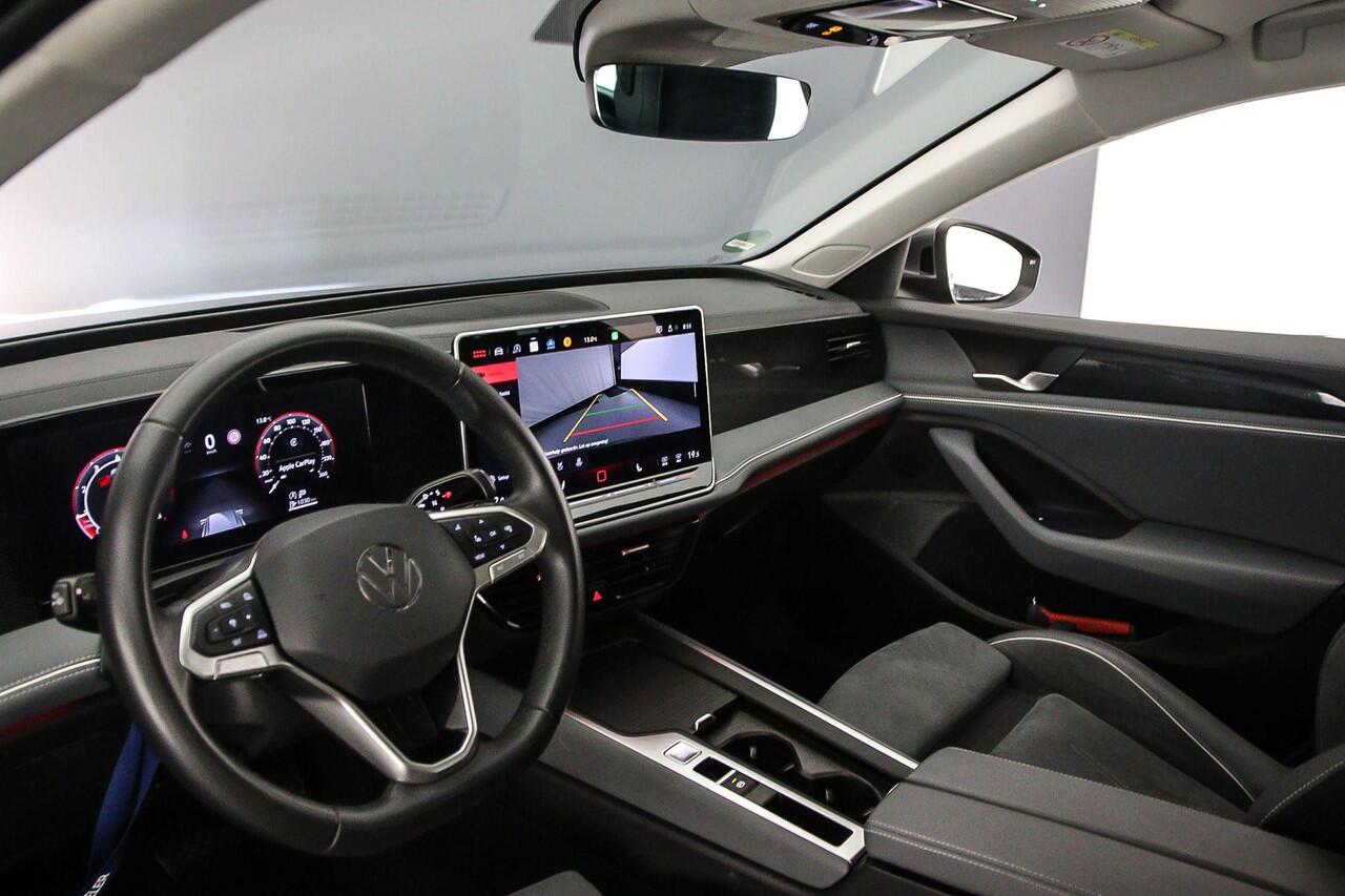 Volkswagen PASSAT Variant Business 1.5 eTSI 150pk DSG Automaat Trekhaak, Adaptive cruise control, Navigatie, Achteruitrijcamera, LED koplampen, Parkeersensoren