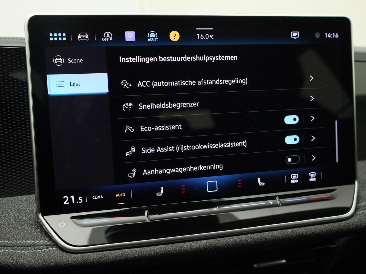 Volkswagen PASSAT Variant 1.5eTSI/150PK DSG · Navigatie · Camera · Stoel- & stuurverwarming · Apple/Android Car Play · Garantie tot mei 2026