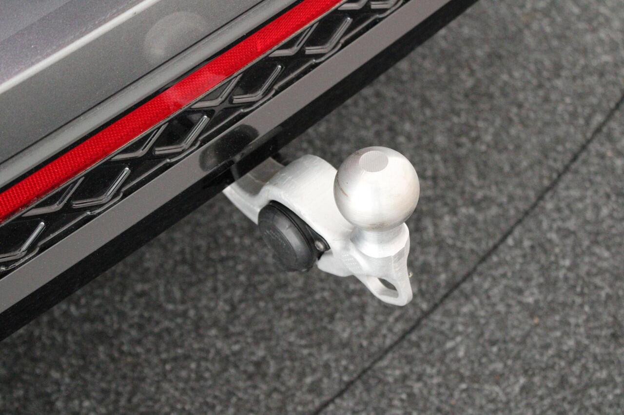 Volkswagen PASSAT Variant 1.5 eHybrid 204pk R-Line Edition Black Style Trekhaak Camera Head-Up Panoramadak Leder Memory Stoelverwarming Keyless Navigatie