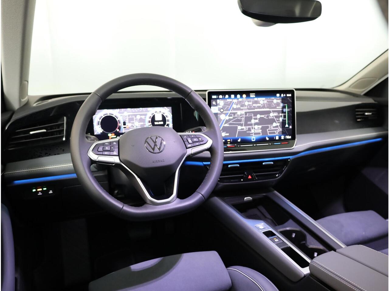 Volkswagen PASSAT Variant 1.5 eTSI Business 150pk DSG| Navi| 18'LM-velgen| Camera| Dodehoek detectie