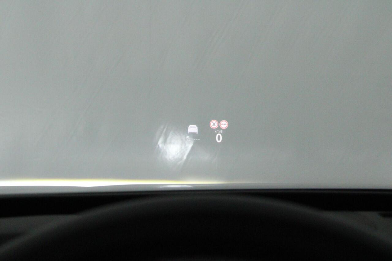 Volkswagen PASSAT Variant 1.5 eHybrid 272pk R-Line Edition Black Style Trekhaak Camera Head-Up Panoramadak Virtual Cockpit Keyless Navigatie