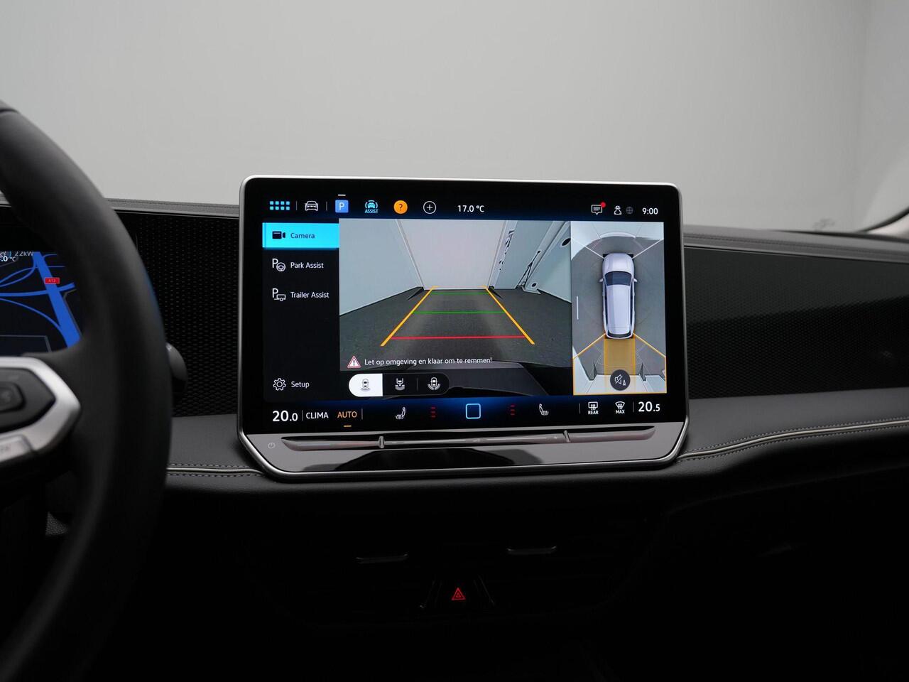 Volkswagen PASSAT Variant 1.5 eTSI 150 pk DSG Business | Trekhaak | 360 camera | Leder/alcantara | Stuur-/stoelverwarming | Massage