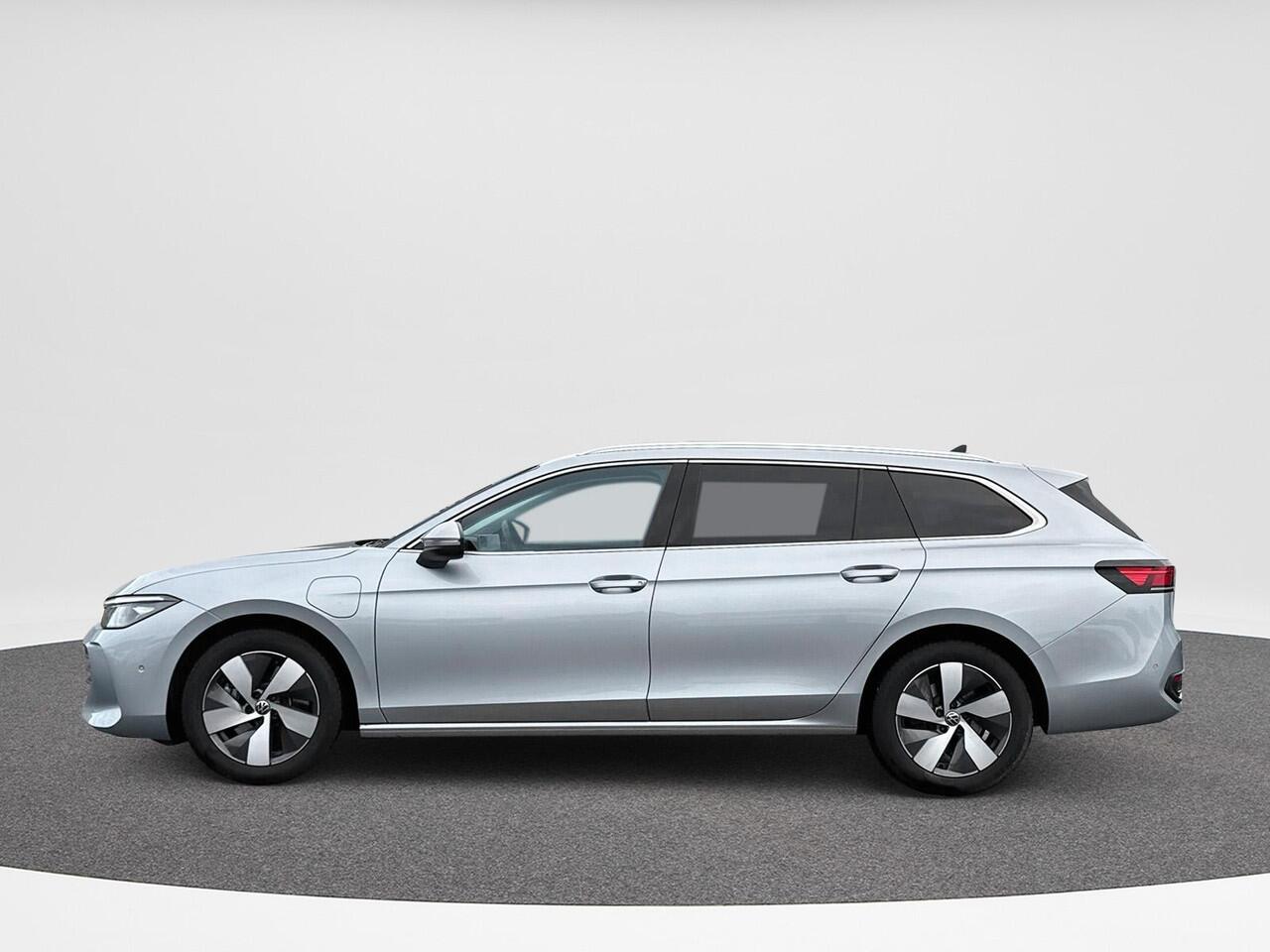 Volkswagen PASSAT Variant 1.5 eHybrid Business | Trekhaak | ACC | HUD | Stoelverwarming | PHEV |
