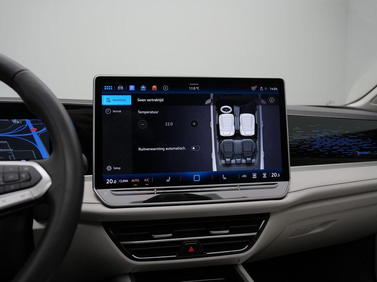 Volkswagen PASSAT Variant 1.5 eHybrid 204 pk DSG Elegance Business | Panoramadak | Trekhaak | Adaptief onderstel | Leder/alcantara | 360 camera | Head-up display