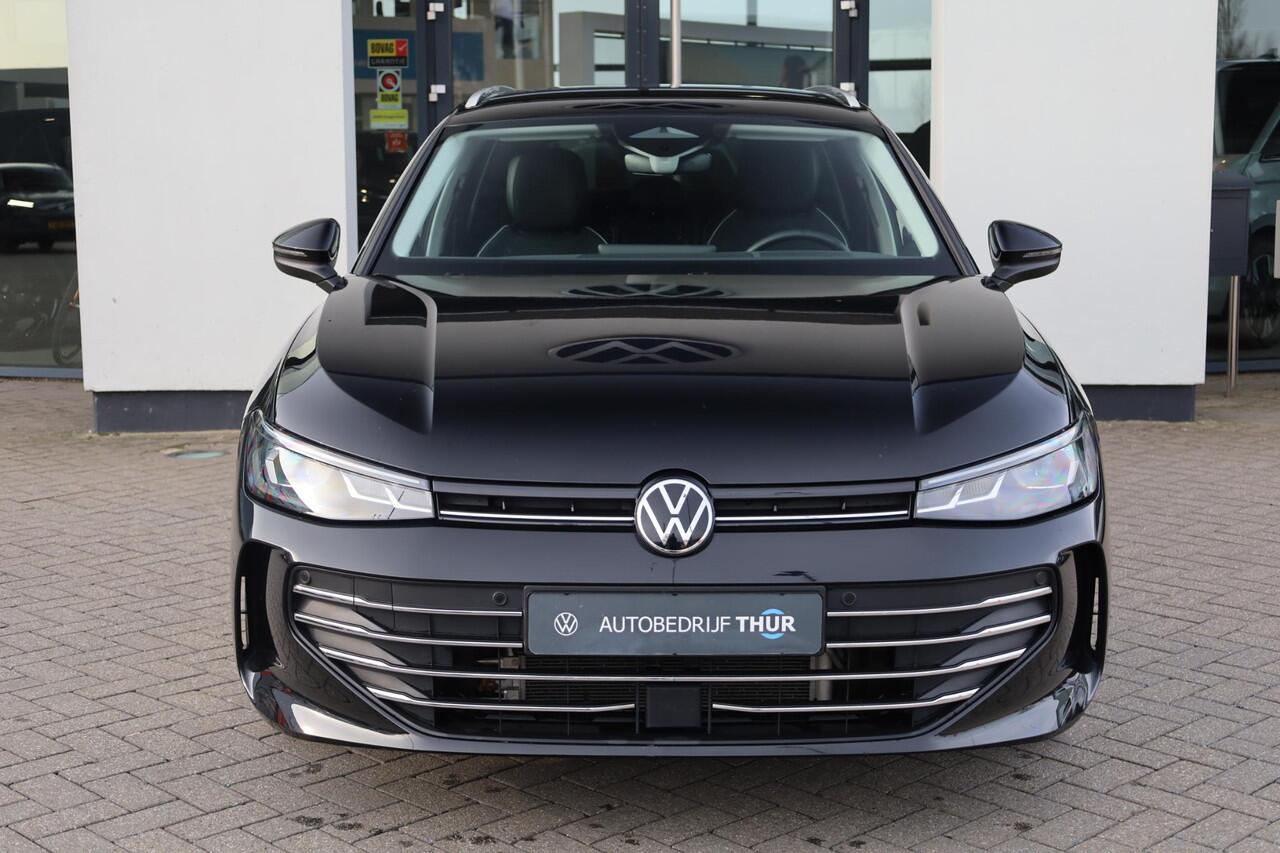 Volkswagen PASSAT Variant 1.5 eHybrid DSG Business Hybride trekhaak head up! winterpakket stoel en stuurwiel verwarming ergo stoelen met leder alcantara privacy glas navigatie geactiveerd camera dodehoeksensor 17" LMV met 4 seizoenenbanden