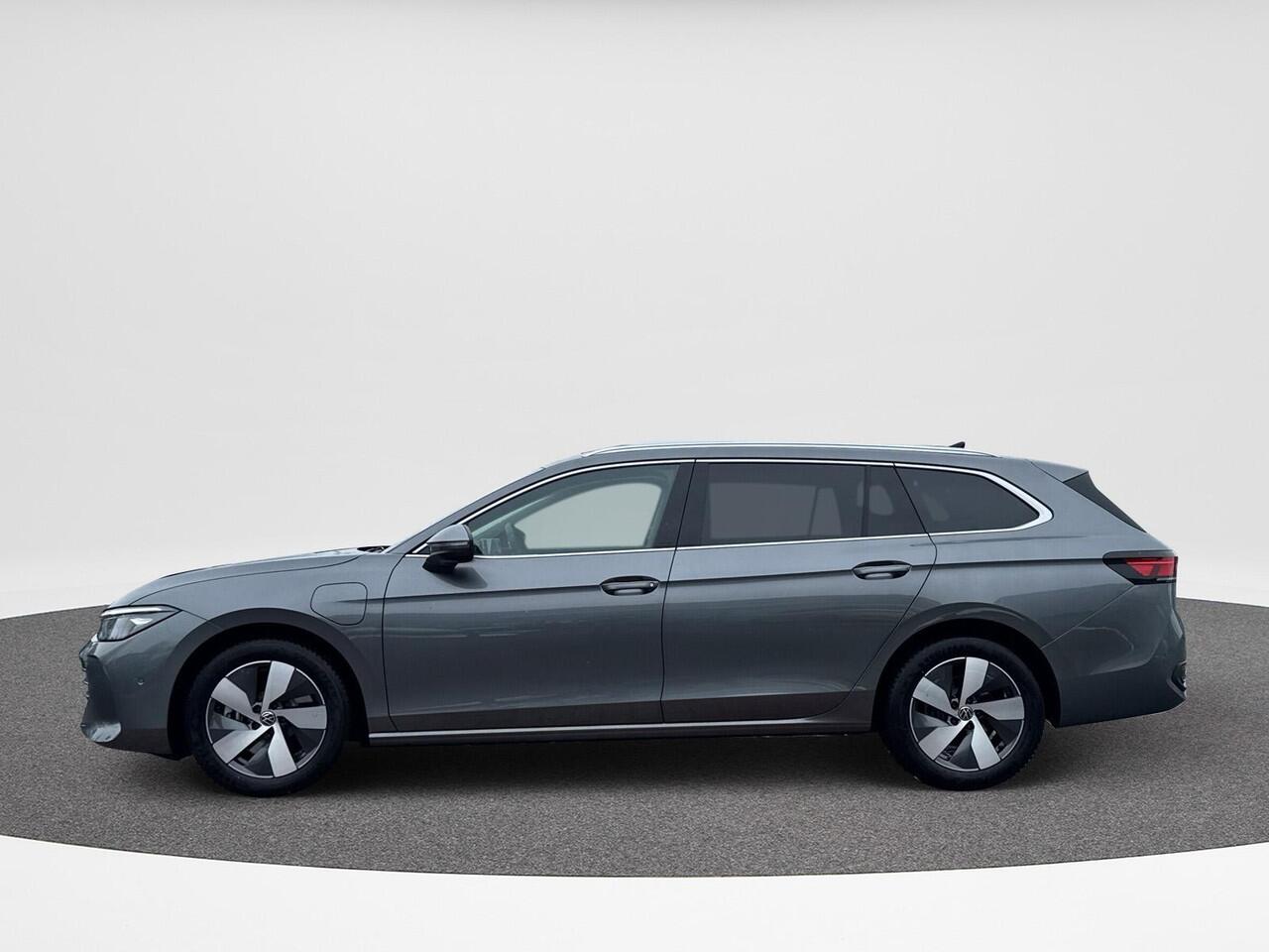 Volkswagen PASSAT Variant 1.5 eHybrid Business | PHEV | Trekhaak | Lane Assist | Front Assist | Adapt. Cruise | SOH 100% |