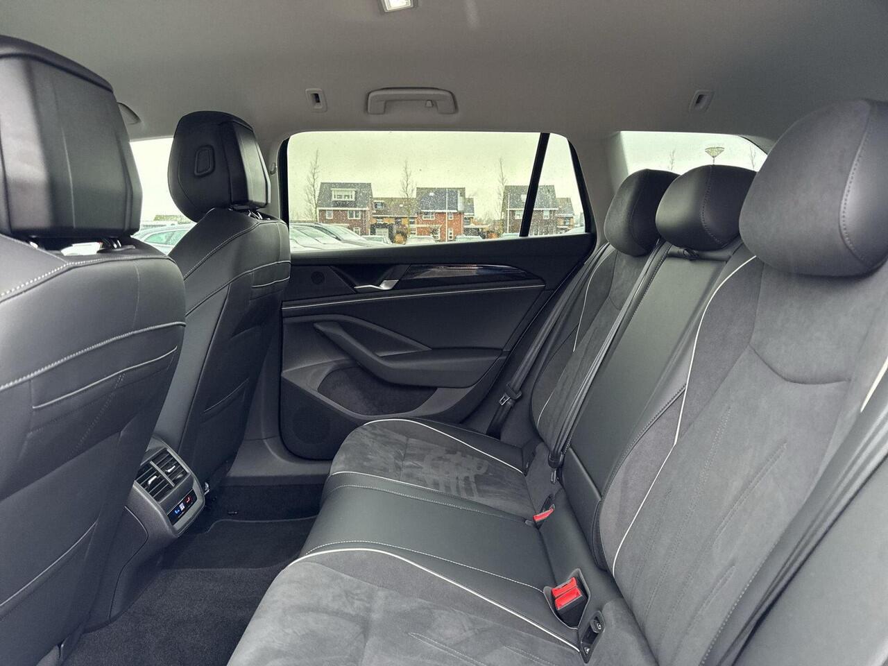 Volkswagen PASSAT Variant 1.5 eHybrid Business | PHEV | 204 pk | Trekhaak | A-Camera | ERGO | SOH 100% |