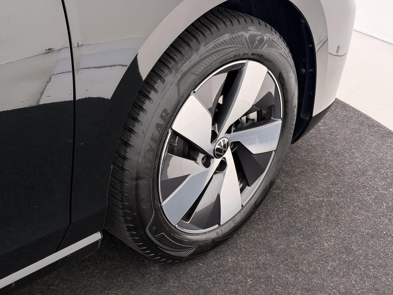 Volkswagen PASSAT Variant 1.5 eHybrid Business | Trekhaak | Achteruitrijcamera | Head-up display | 3-zone airco | Dodehoek detectie | Adaptieve cruise control | Stoel- en stuurwielverwarming |