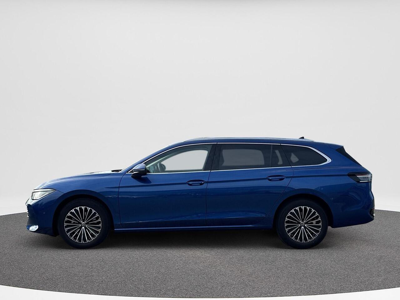 Volkswagen PASSAT Variant 2.0 TDI 110kW DSG7 Elegance | 150 pk | Trekhaak | DIESEL | Automaat |Massage Stoelen | LED | A-Camera |