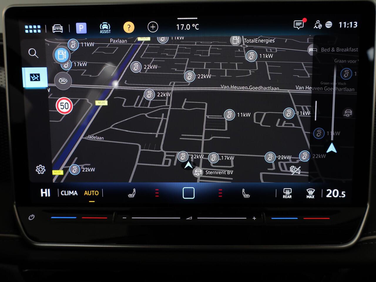 Volkswagen PASSAT Variant 1.5 eHybrid Business 204 PK PHEV | Navigatie | Trekhaak inklapbaar | Parkeer camera | Stoel- en stuurverwarming |