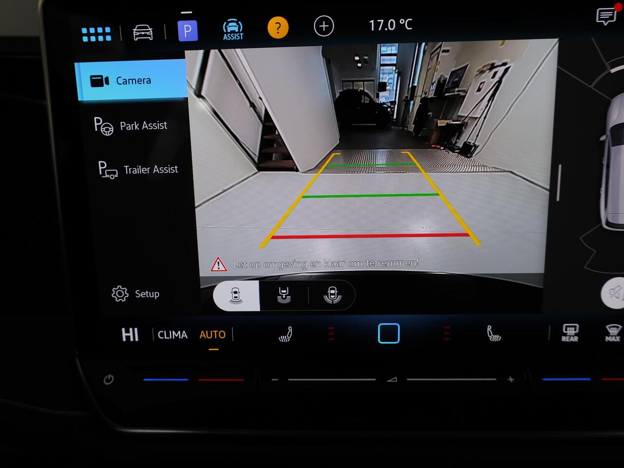 Volkswagen PASSAT Variant 1.5 eHybrid Business 204 PK PHEV | Navigatie | Trekhaak inklapbaar | Parkeer camera | Stoel- en stuurverwarming |