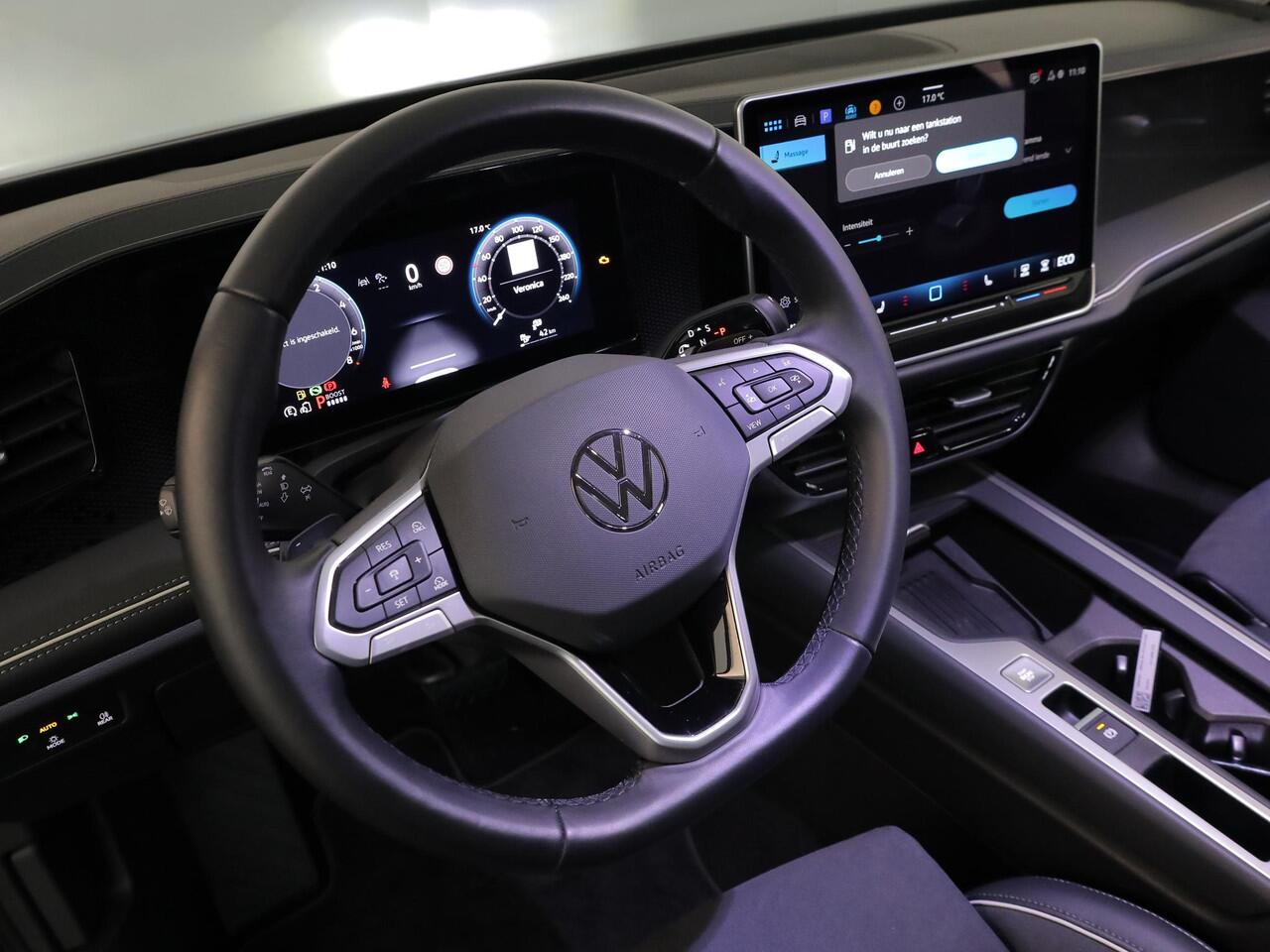 Volkswagen PASSAT Variant 1.5 eHybrid Business 204 PK PHEV | Navigatie | Trekhaak inklapbaar | Parkeer camera | Stoel- en stuurverwarming |