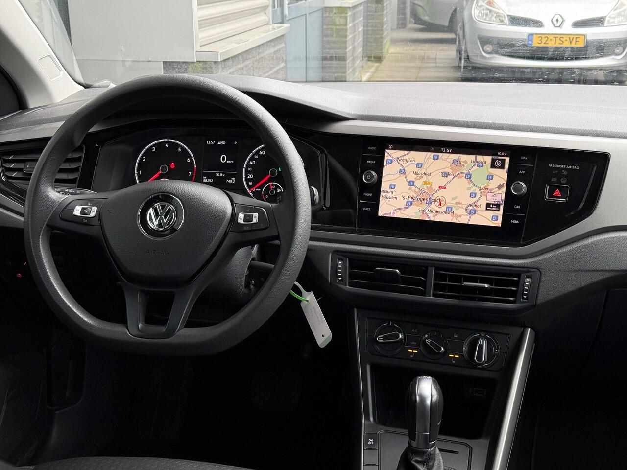 Volkswagen POLO 1.0 TSI Comfortline DSG CarPlay Cruise PDC