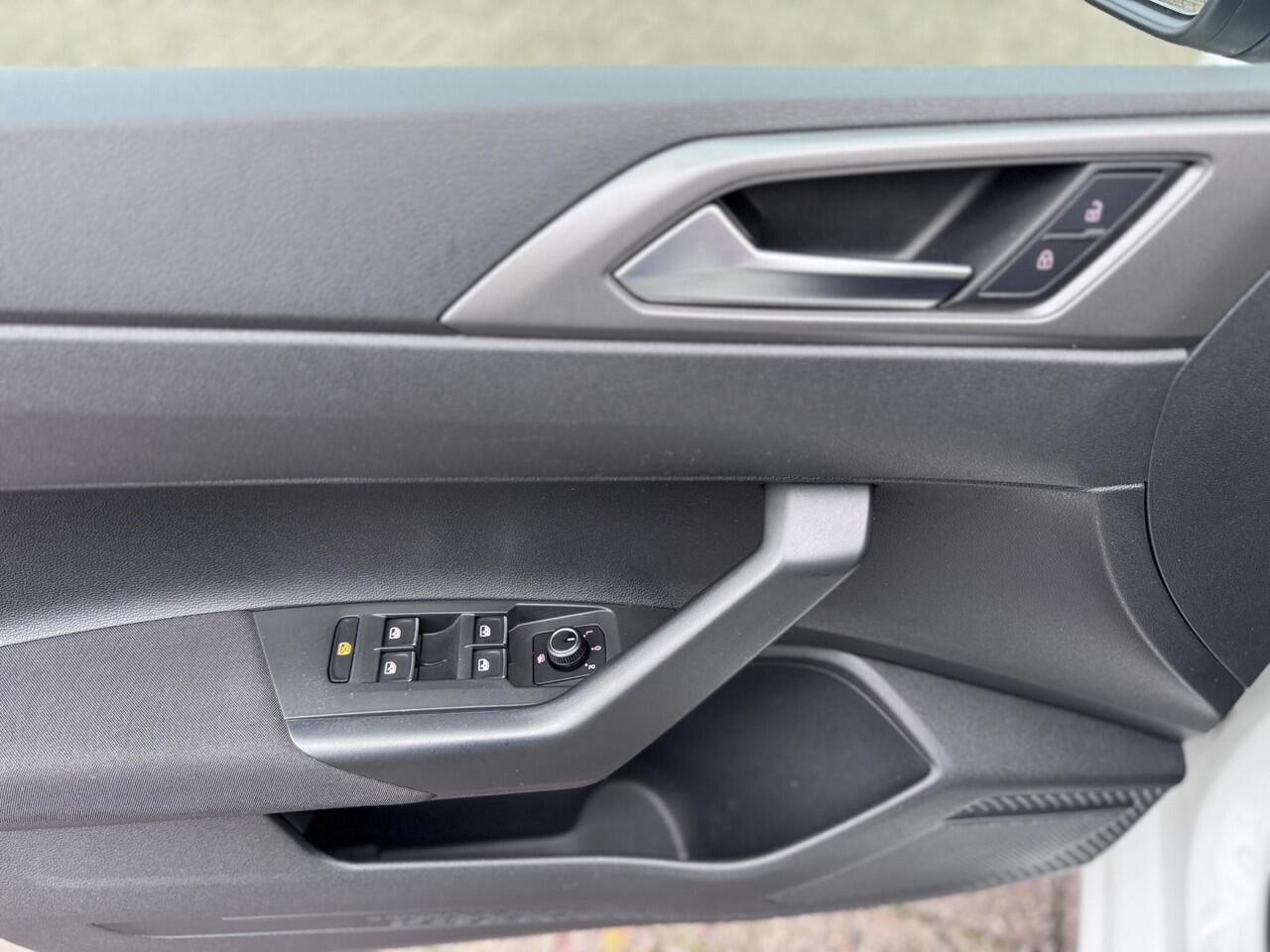 Volkswagen POLO 1.0 TSI Comfortline Incl. 12 maanden garantie en beurt | Airco | LMV | Bluetooth | Cruise