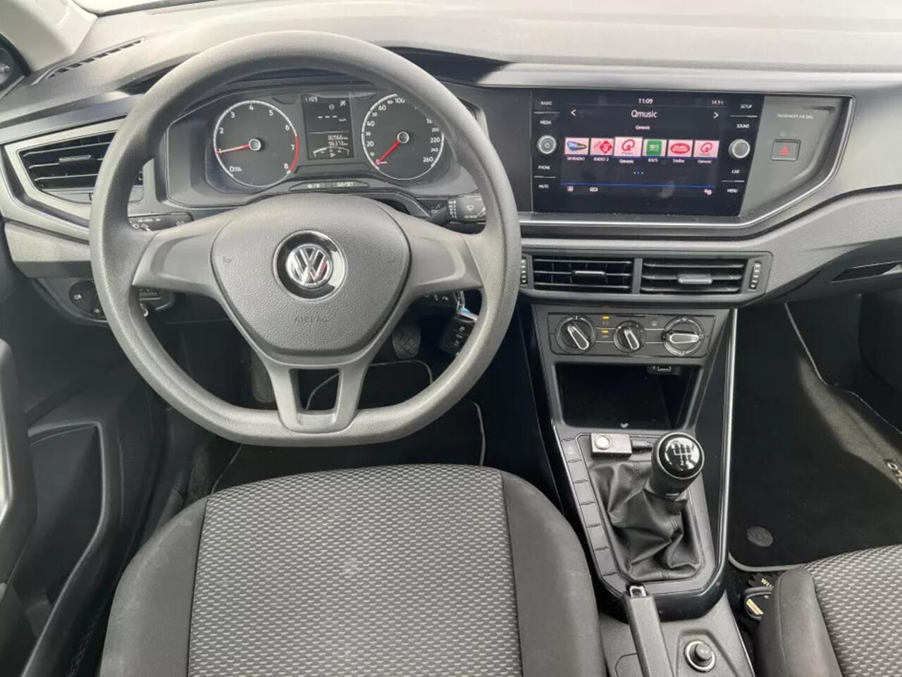 Volkswagen POLO 1.0 MPI Trendline 5 Drs