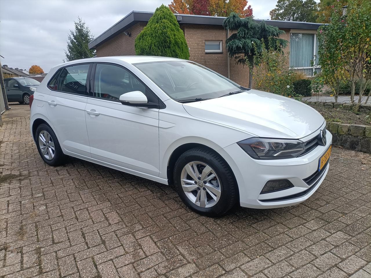 Volkswagen POLO 1.0 95pk Comfortline, Airco, Navi via app.