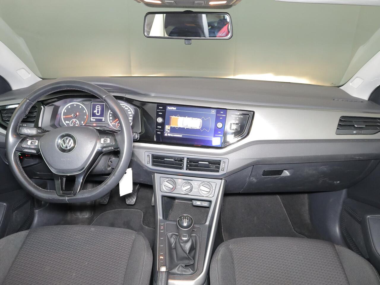 Volkswagen POLO 1.0 TSI Comfortline 95 pk | Navigatie | Parkeersensoren | Adaptieve cruise control | Apple Carplay/Android Auto |