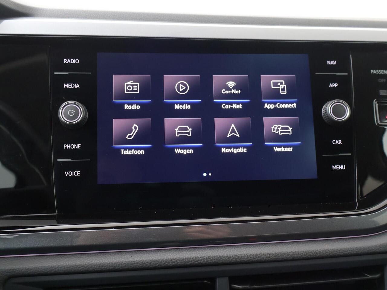 Volkswagen POLO 1.0 TSI Highline | 95 PK | Navigatiesysteem | Parkeersensoren | Adaptive cruise control |