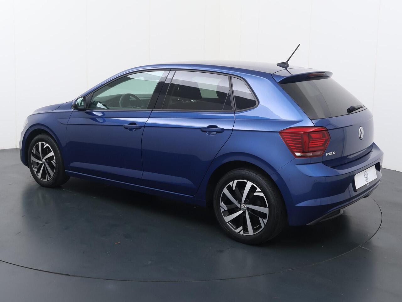 Volkswagen POLO 1.0 TSI Highline | 95 PK | Navigatiesysteem | Parkeersensoren | Adaptive cruise control |
