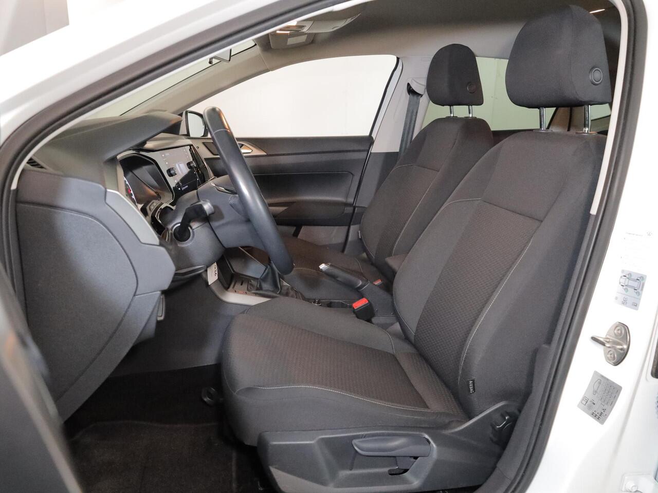 Volkswagen POLO 1.0 TSI Comfortline 95 pk | Navigatie | Parkeersensoren | Adaptieve cruise control | Apple Carplay/Android Auto |