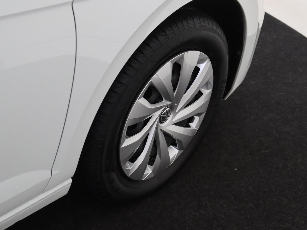 Volkswagen POLO 1.0 TSI Comfortline | Adaptieve cruise control | Bluetooth | Airco | Armsteun | Radio |