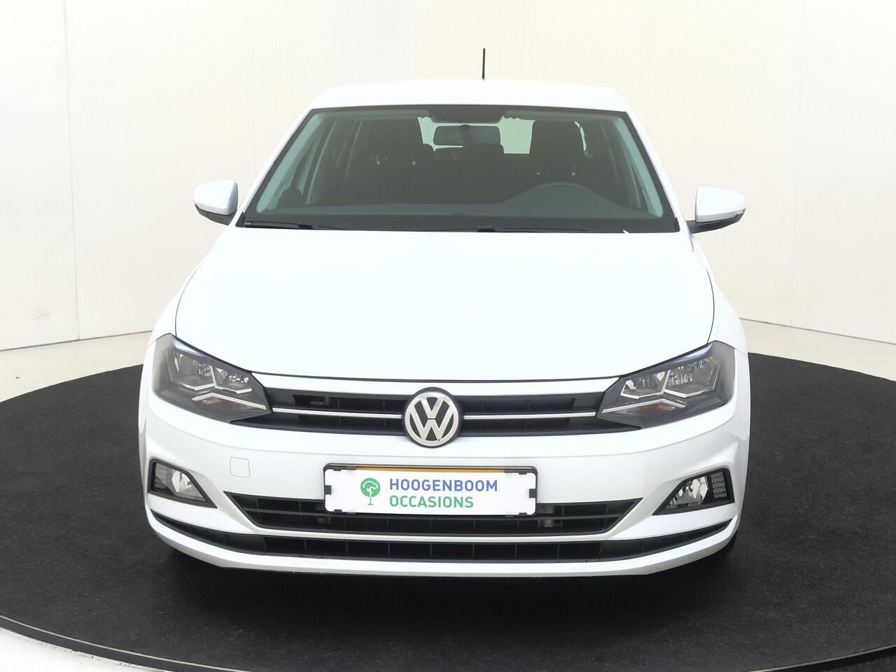Volkswagen POLO 1.0 TSI Comfortline | Adaptieve cruise control | Bluetooth | Airco | Armsteun | Radio |