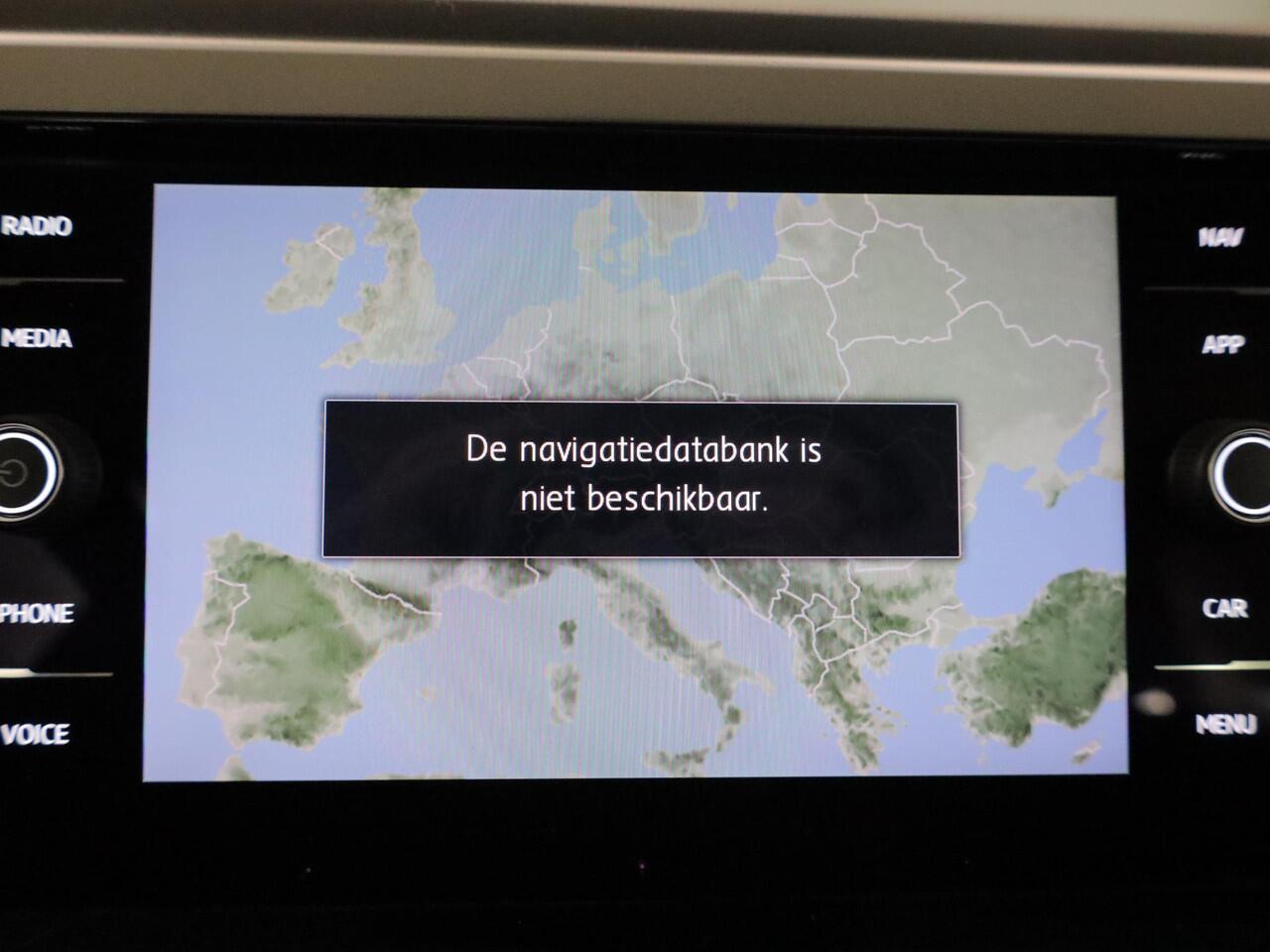 Volkswagen POLO 1.0 TSI Comfortline 95 pk | Navigatie | Parkeersensoren | Adaptieve cruise control | Apple Carplay/Android Auto |