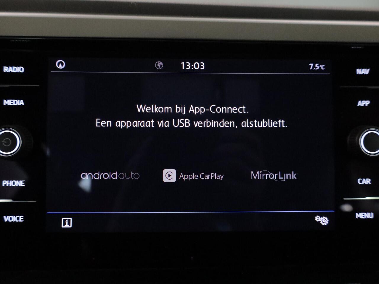 Volkswagen POLO 1.0 TSI Comfortline 95 pk | Navigatie | Parkeersensoren | Adaptieve cruise control | Apple Carplay/Android Auto |