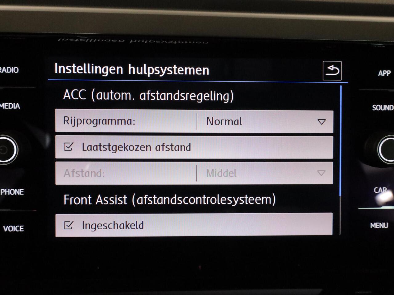 Volkswagen POLO 1.0 TSI Comfortline 95 pk | Navigatie via App | Airco | Adaptieve cruise control |