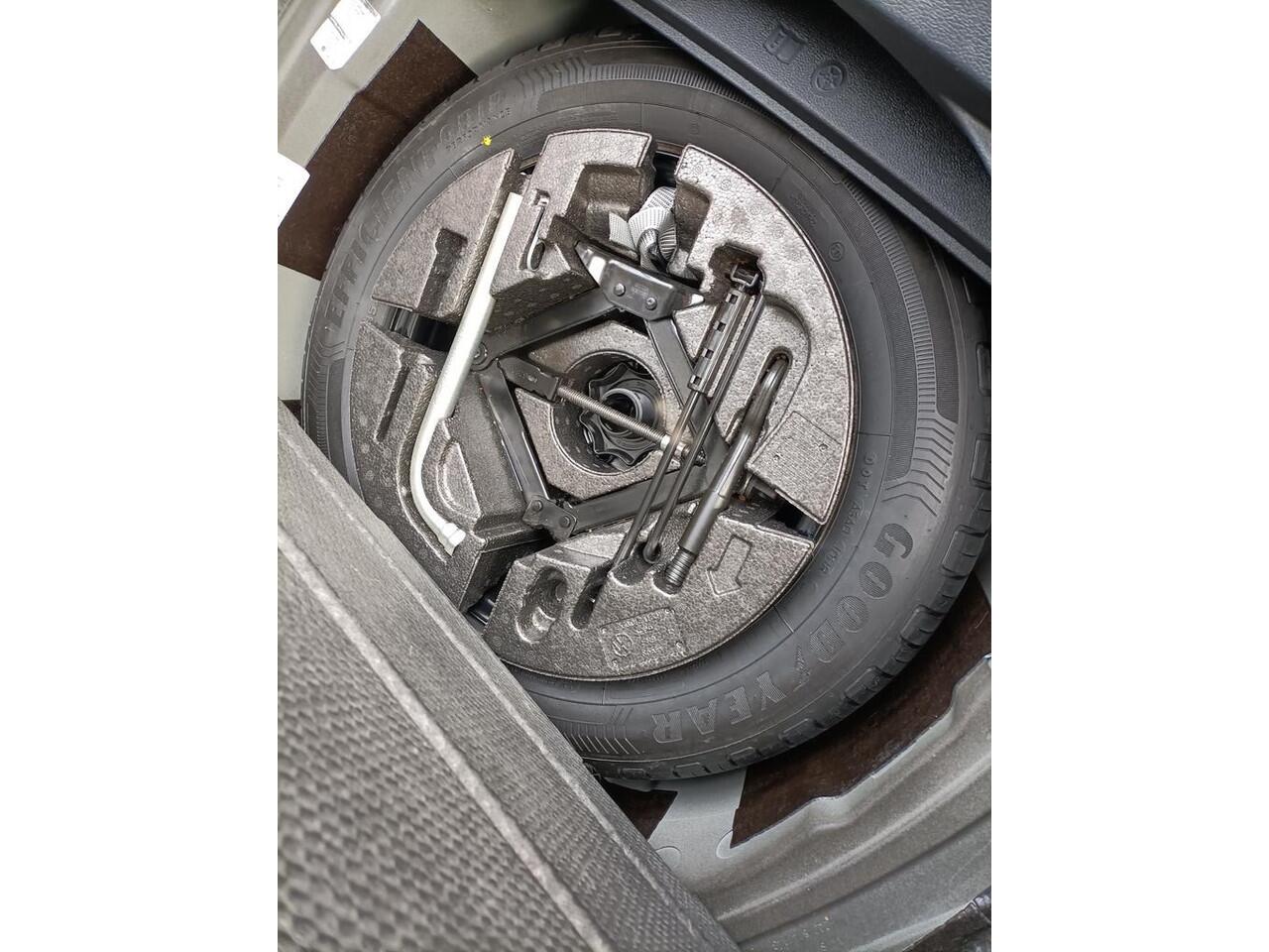 Volkswagen POLO 1.0 MPI Comfort, Cruise,Airco,Navi via App