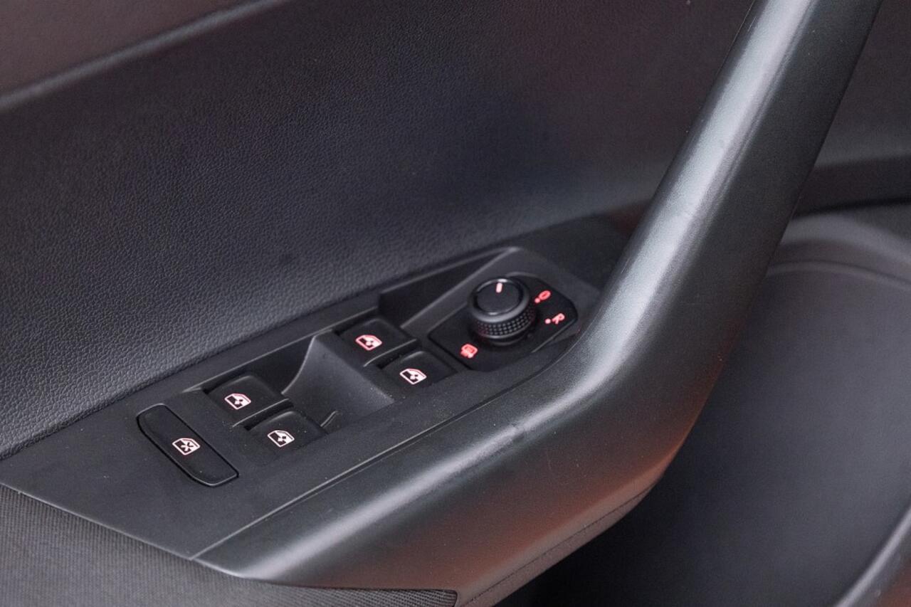 Volkswagen POLO 1.0 TSI Comfortline 5-drs | Trekhaak ? 1e Eigenaar