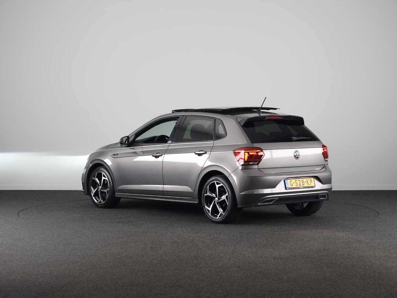 Volkswagen POLO 1.0 TSI Highline 95PK | Panoramadak | Parkeersensoren | R-Line | Digitaal dashboard | Led | Camera