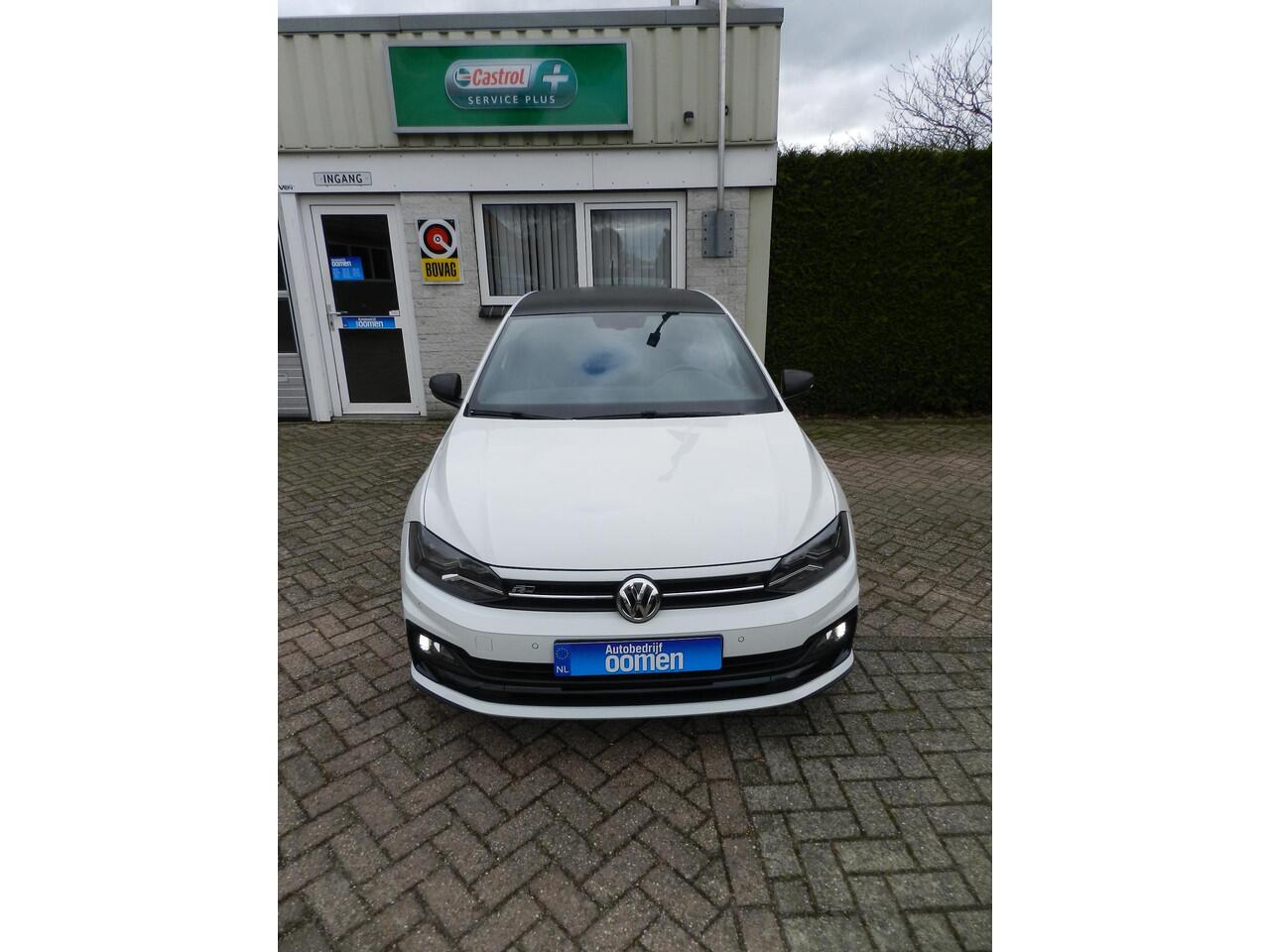 Volkswagen POLO 1.0 TSI Highline Carbon Exclusive - R-Line - Apple CarPlay - Digital Cockpit - Weinig KM's - 100% Onderhouden - ACC