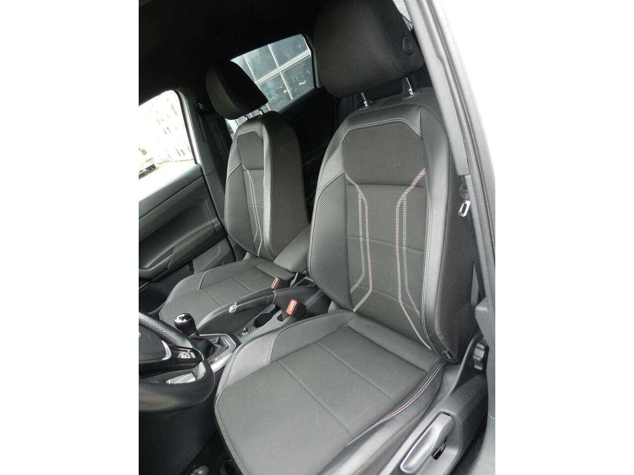 Volkswagen POLO 1.0 TSI Highline Carbon Exclusive - R-Line - Apple CarPlay - Digital Cockpit - Weinig KM's - 100% Onderhouden - ACC